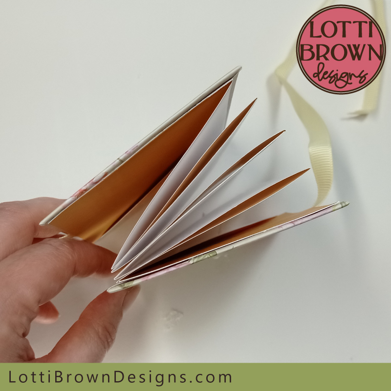 Accordion book template for Cricut